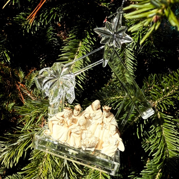 Little Acrylic Creche Nativity Ornament Stable Star Detailed Excellent Gift - Picture 9 of 13